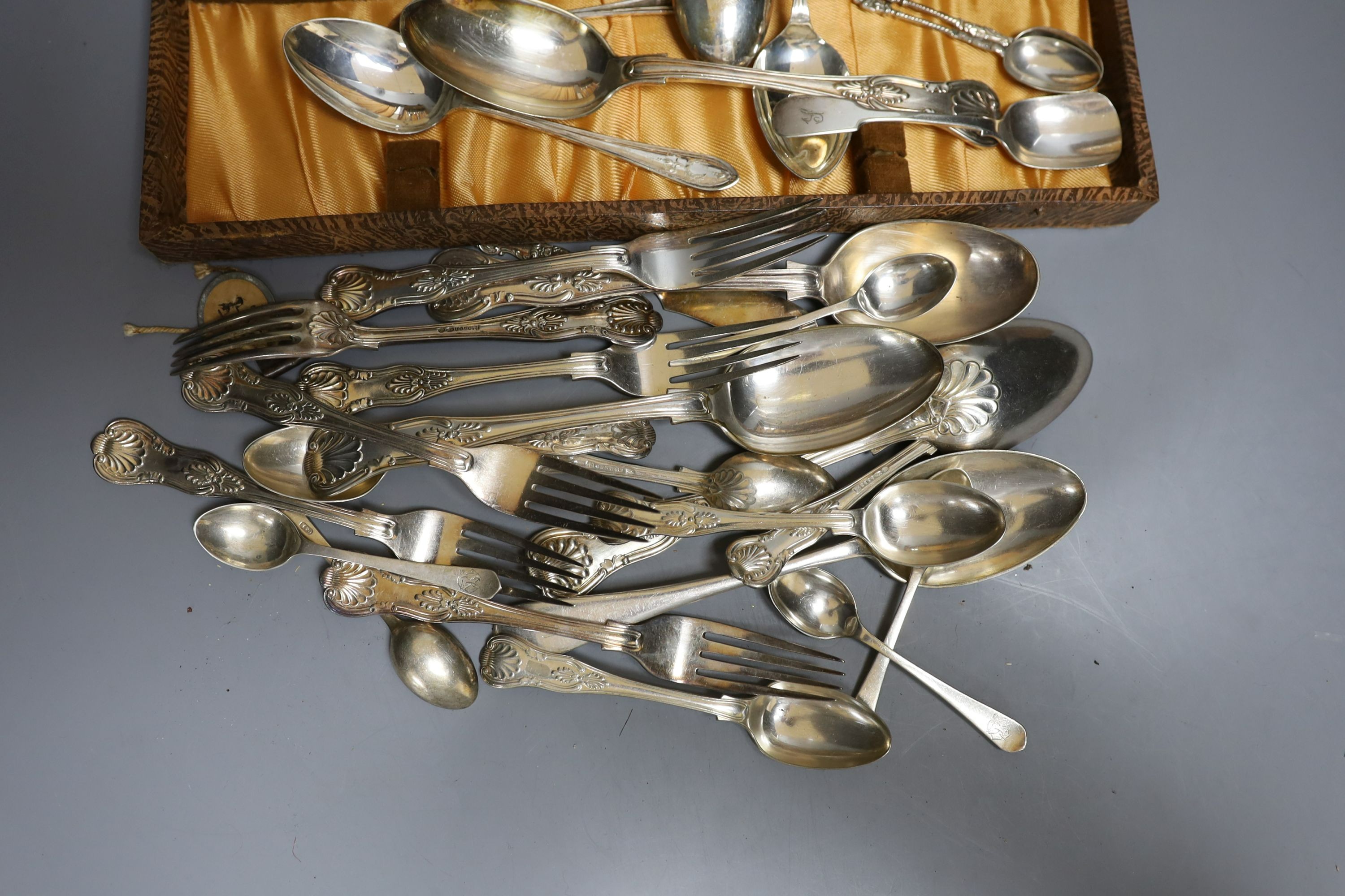 A quantity of silver plated flatware